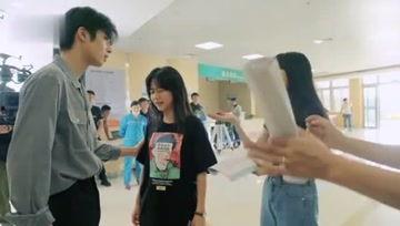 爱娱乐的吃瓜烨